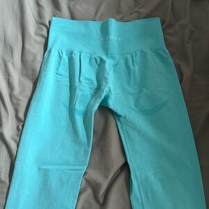 Aqua NVGTN leggings